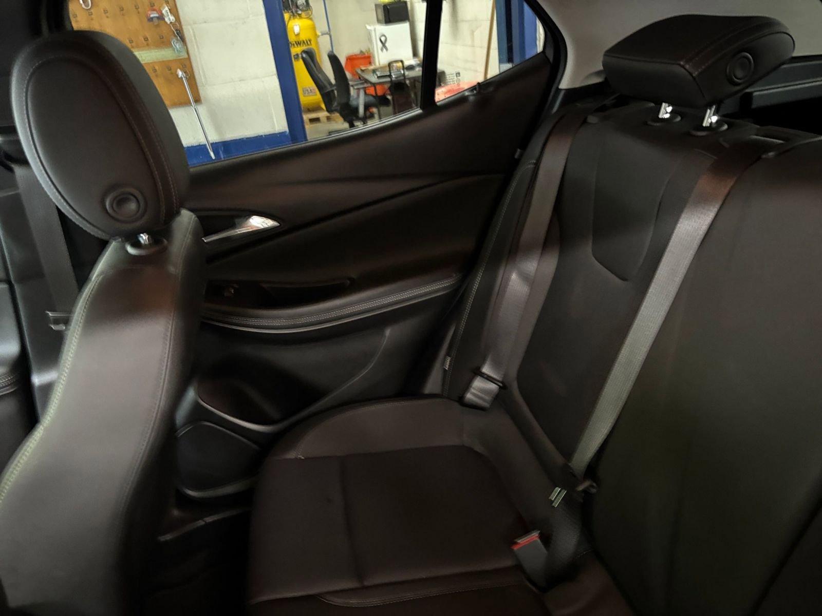 Thumbnail: 2025 Buick Encore GX - 34