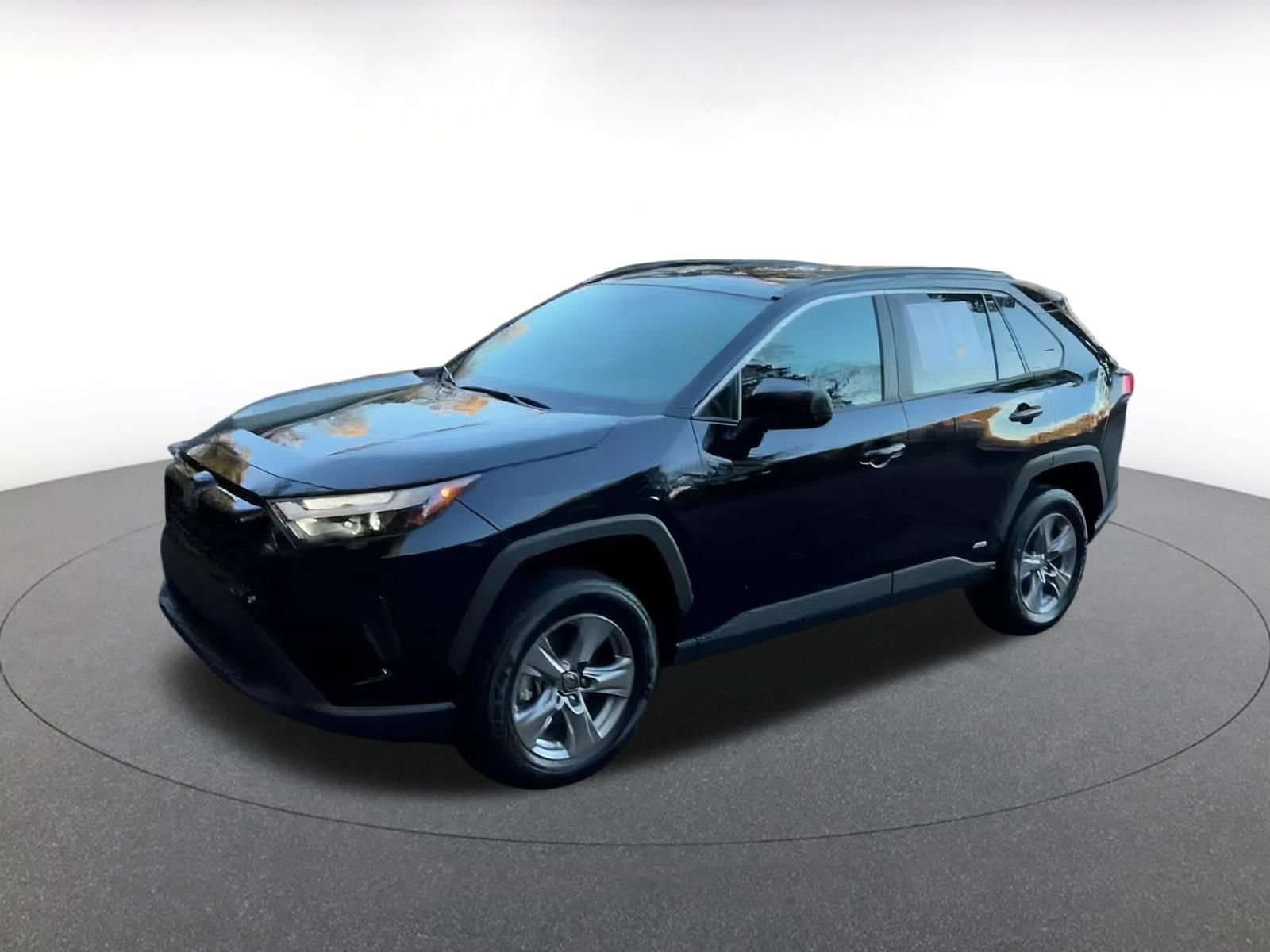 Thumbnail: 2025 Toyota RAV4 - 8