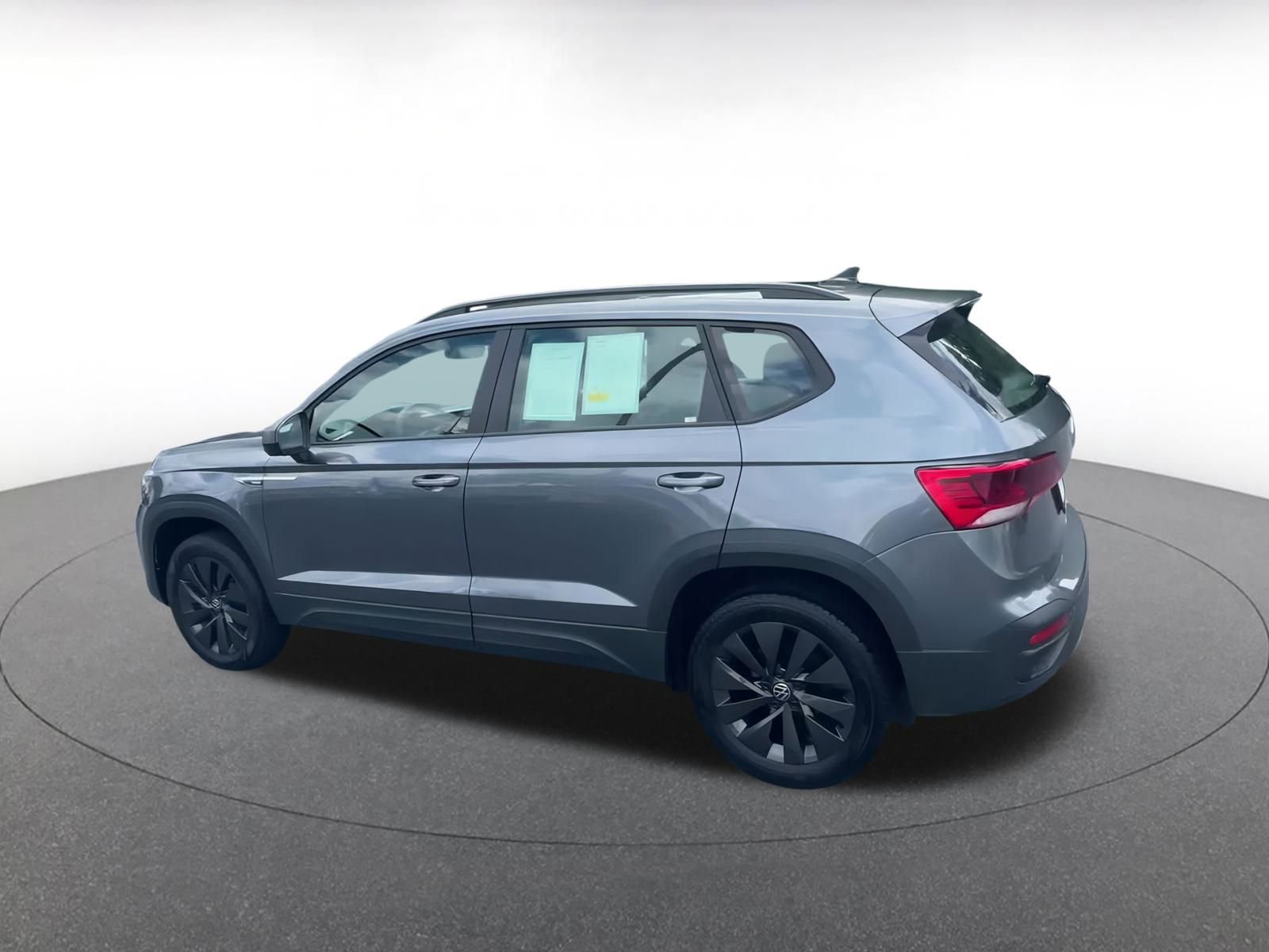 Thumbnail: 2024 Volkswagen Taos - 10