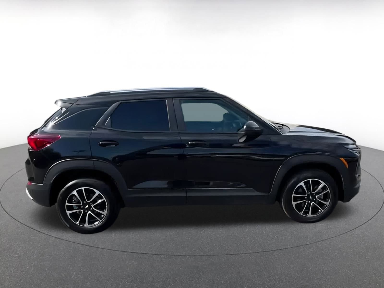 Thumbnail: 2024 Chevrolet TrailBlazer - 15