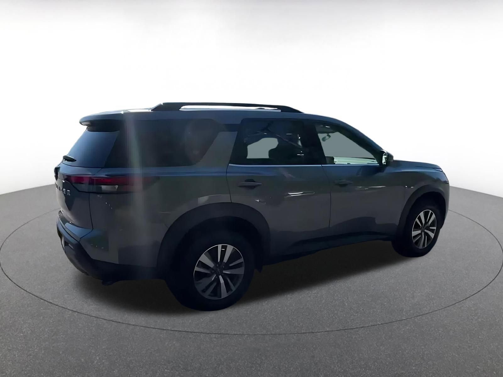 Thumbnail: 2025 Nissan Pathfinder - 15