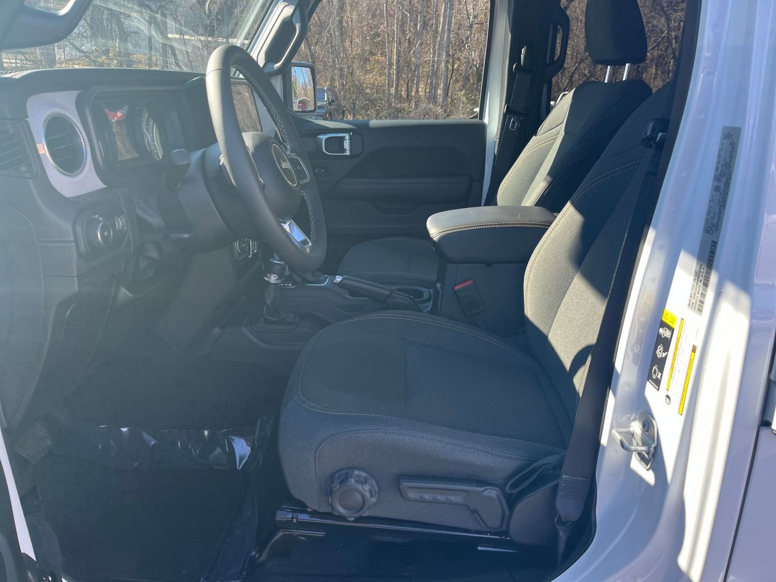 Thumbnail: 2025 Jeep Wrangler - 21