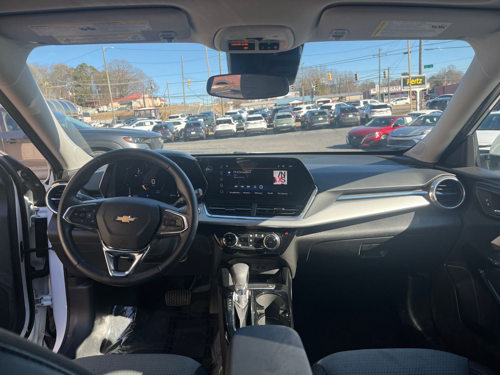 Thumbnail: 2025 Chevrolet Trax - 28