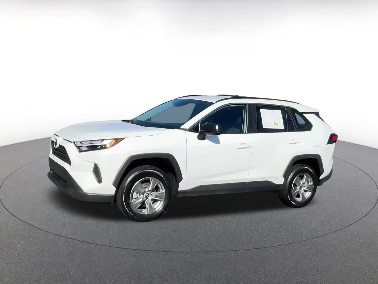 Thumbnail: 2025 Toyota RAV4 - 7