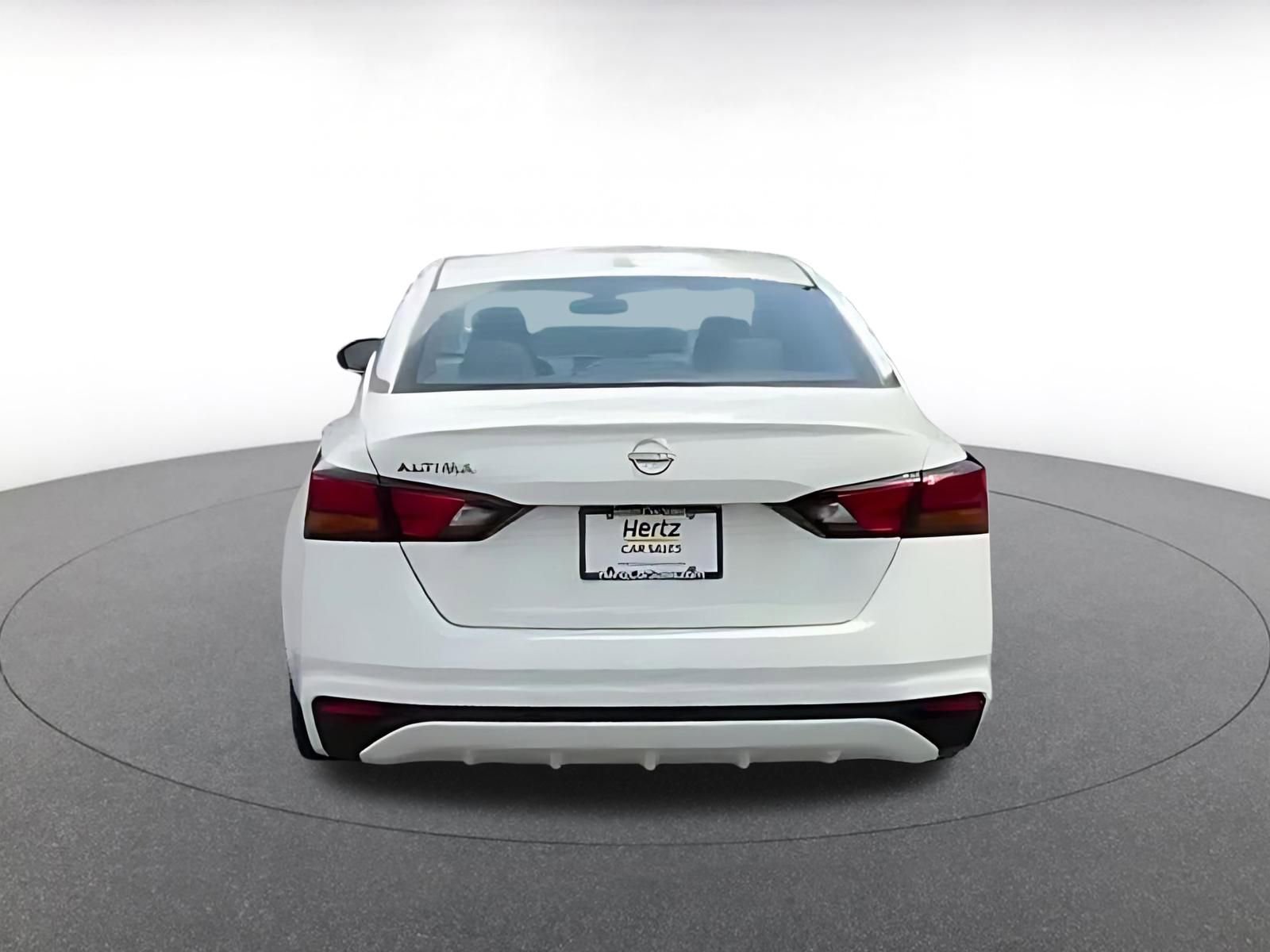 Thumbnail: 2025 Nissan Altima - 12