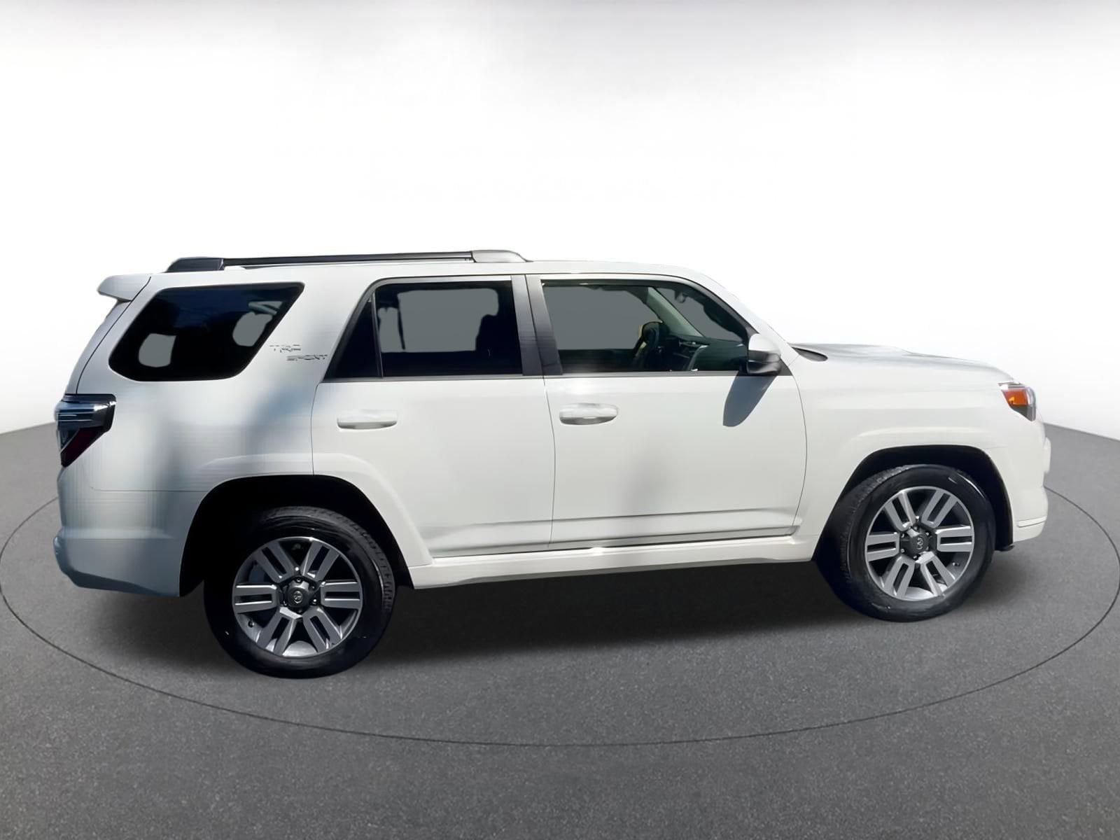Thumbnail: 2024 Toyota 4Runner - 16