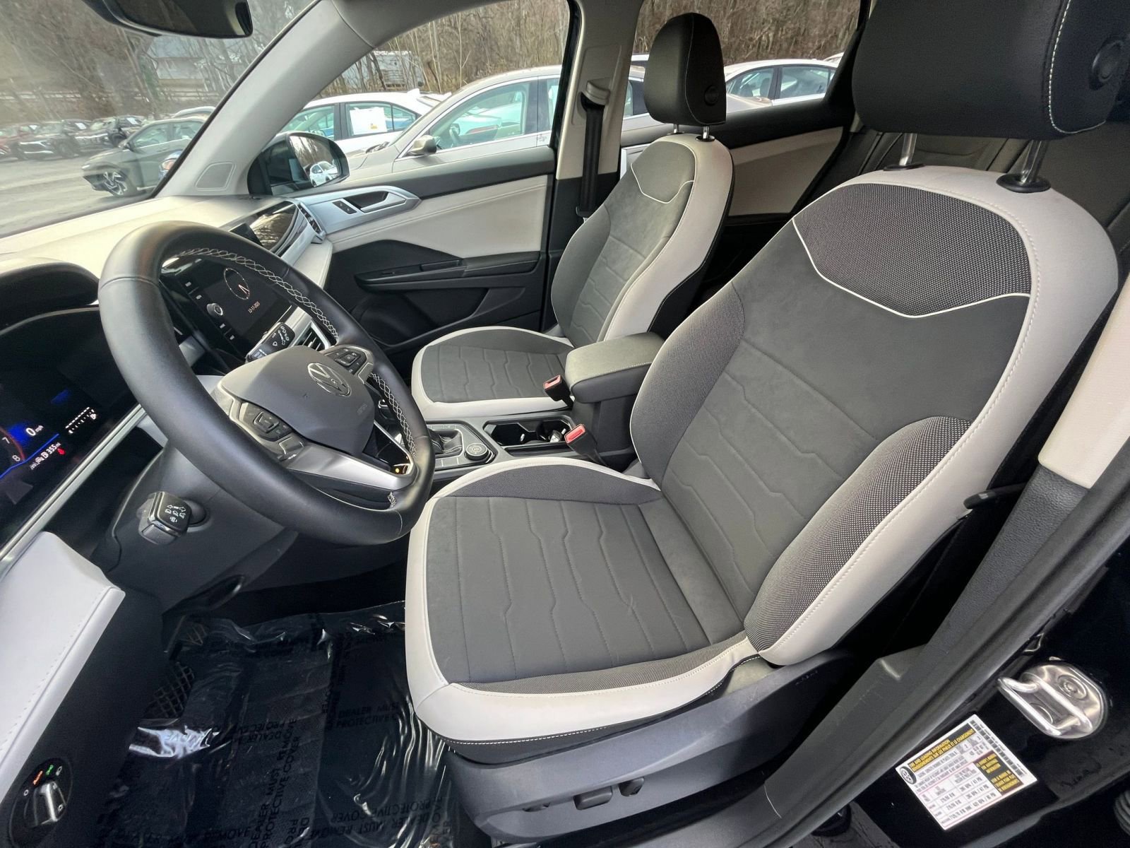 Thumbnail: 2025 Volkswagen Taos - 30