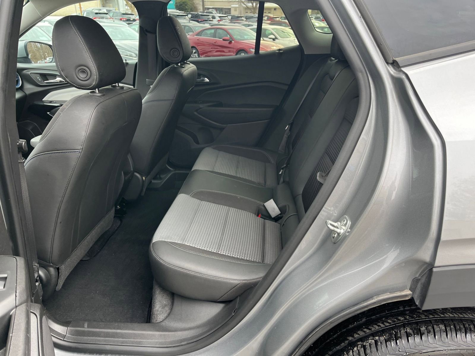 Thumbnail: 2025 Chevrolet Trax - 21