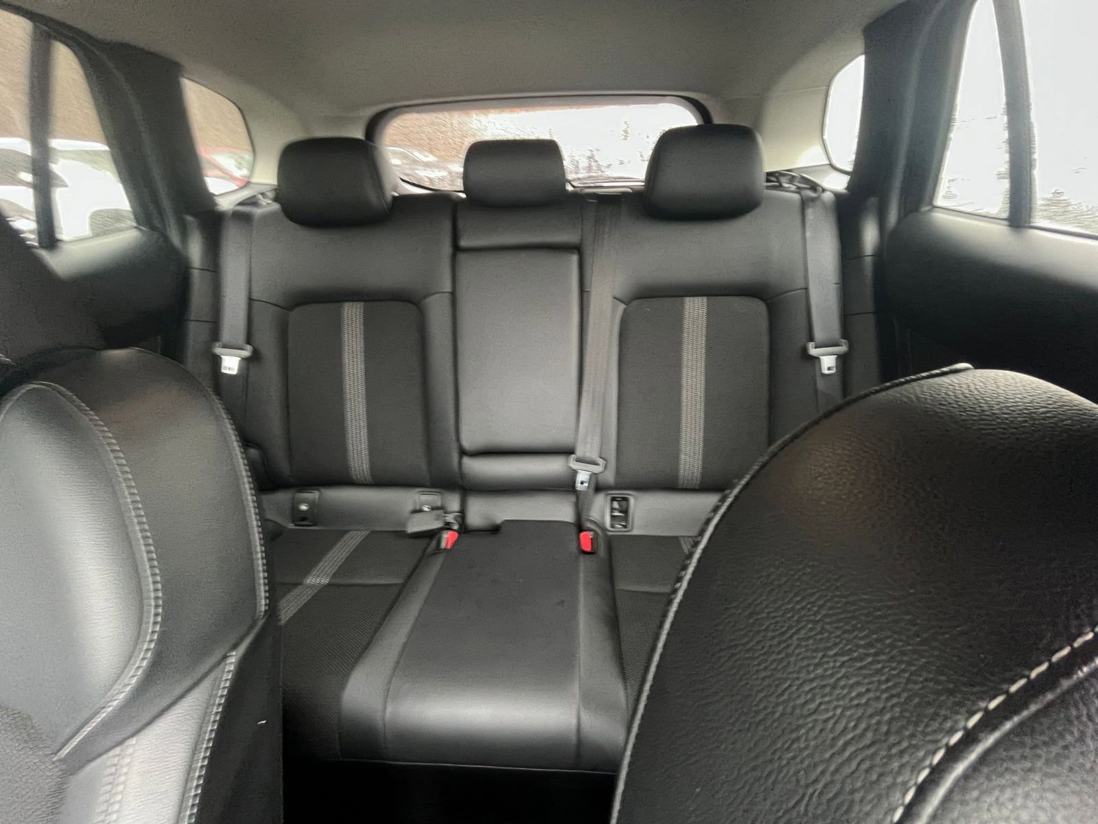 Thumbnail: 2025 Mazda CX-50 - 32