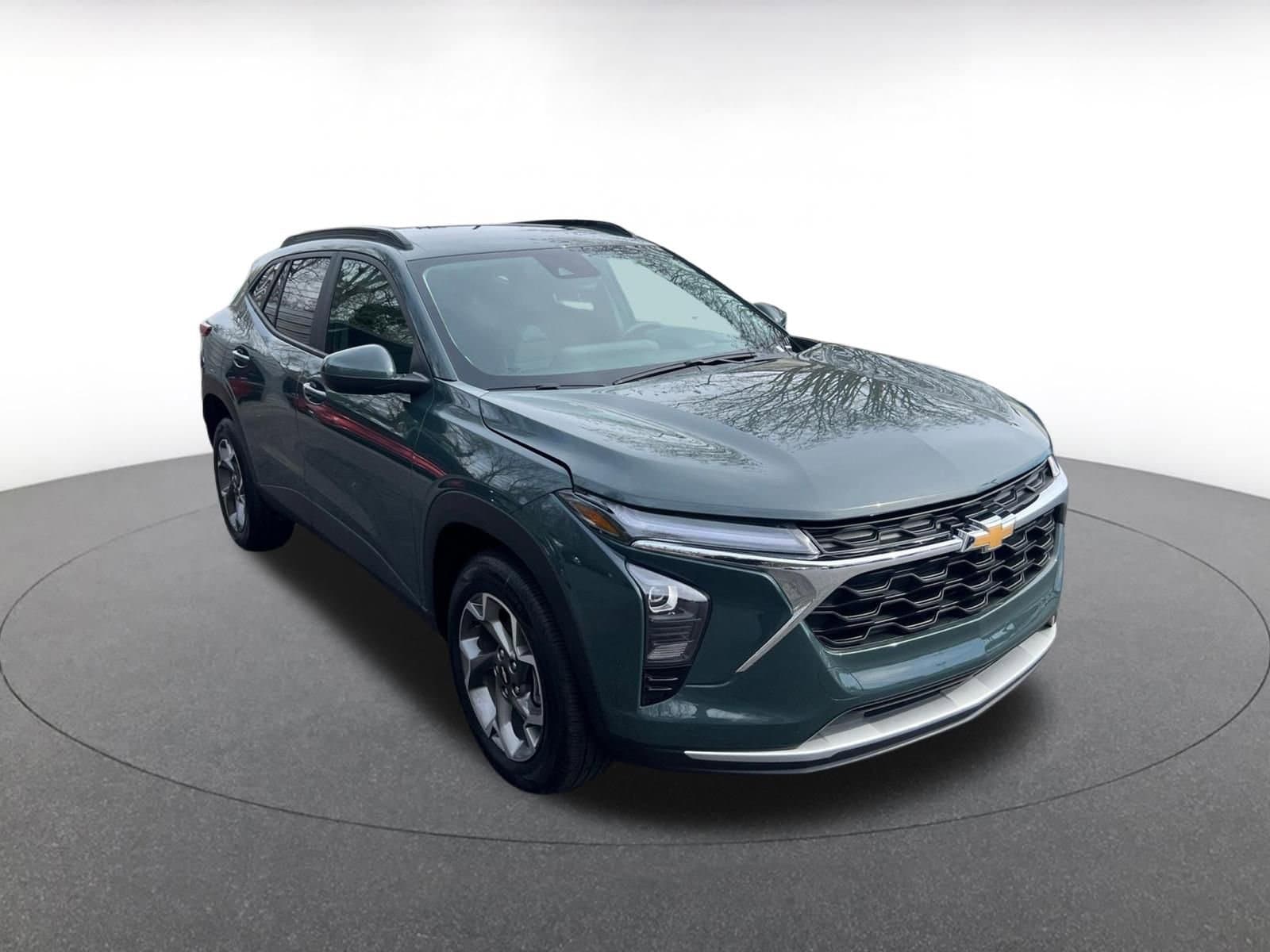 Thumbnail: 2025 Chevrolet Trax - 1