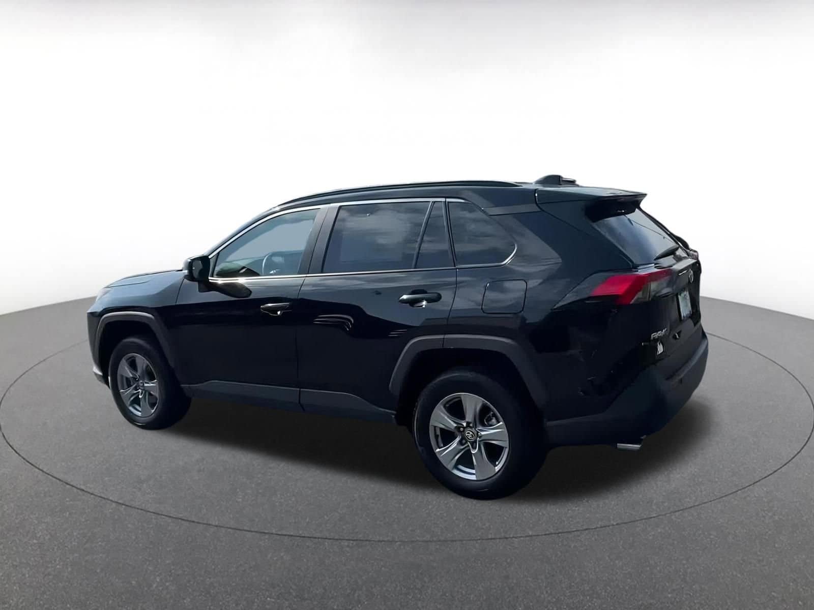 Thumbnail: 2024 Toyota RAV4 - 10