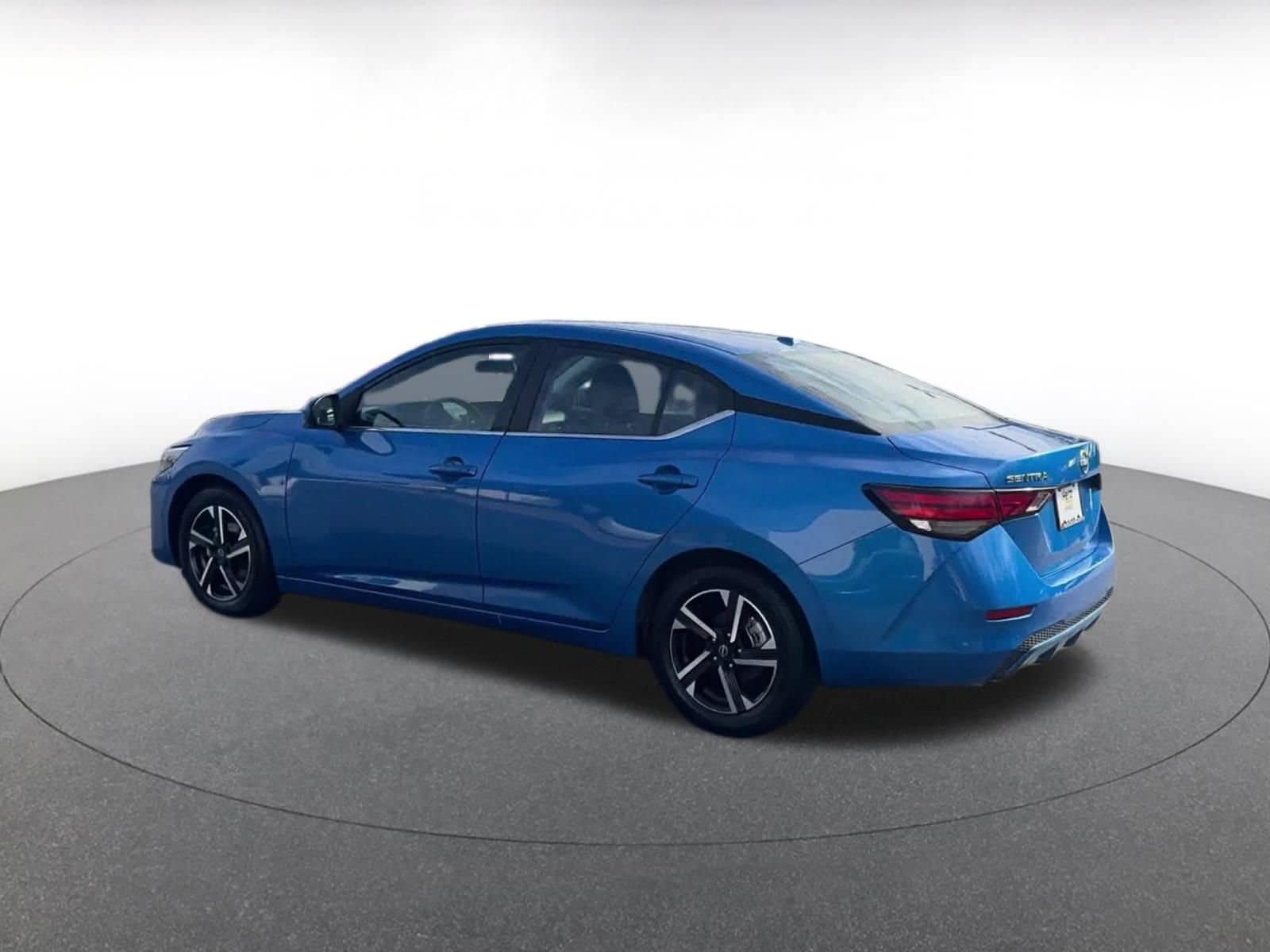 Thumbnail: 2025 Nissan Sentra - 10