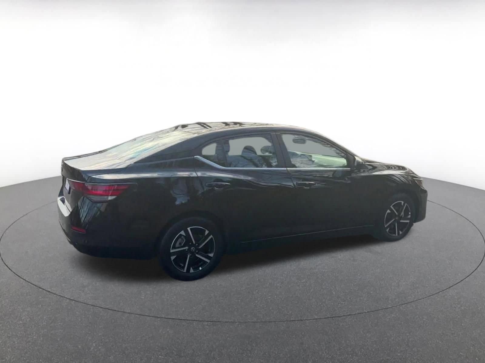 Thumbnail: 2025 Nissan Sentra - 14