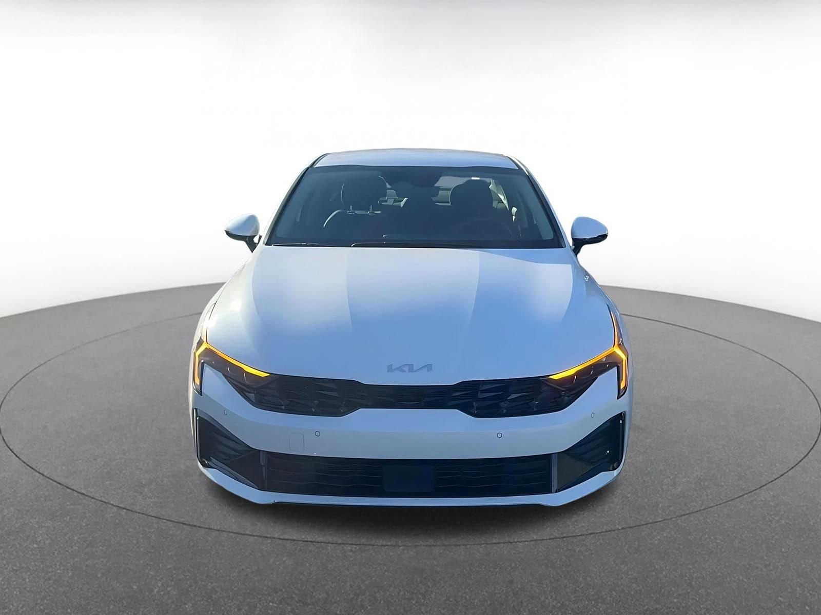 Thumbnail: 2025 Kia K5 - 3