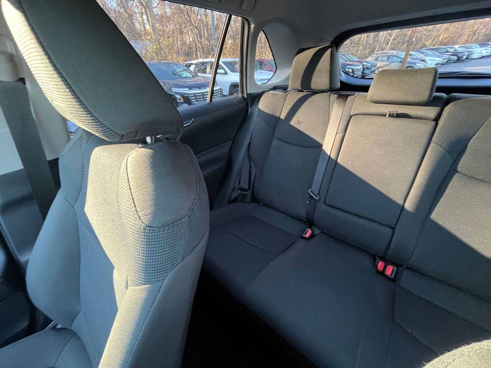 Thumbnail: 2025 Toyota RAV4 - 33