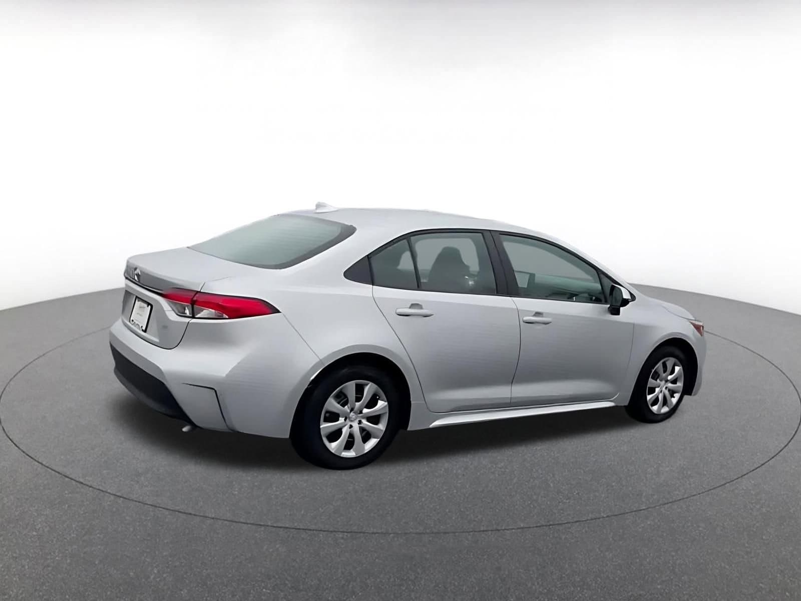 Thumbnail: 2025 Toyota Corolla - 12