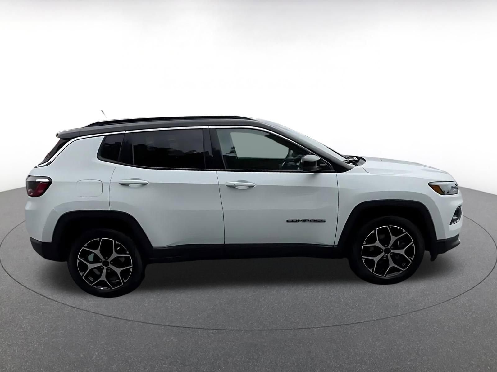 Thumbnail: 2025 Jeep Compass - 16