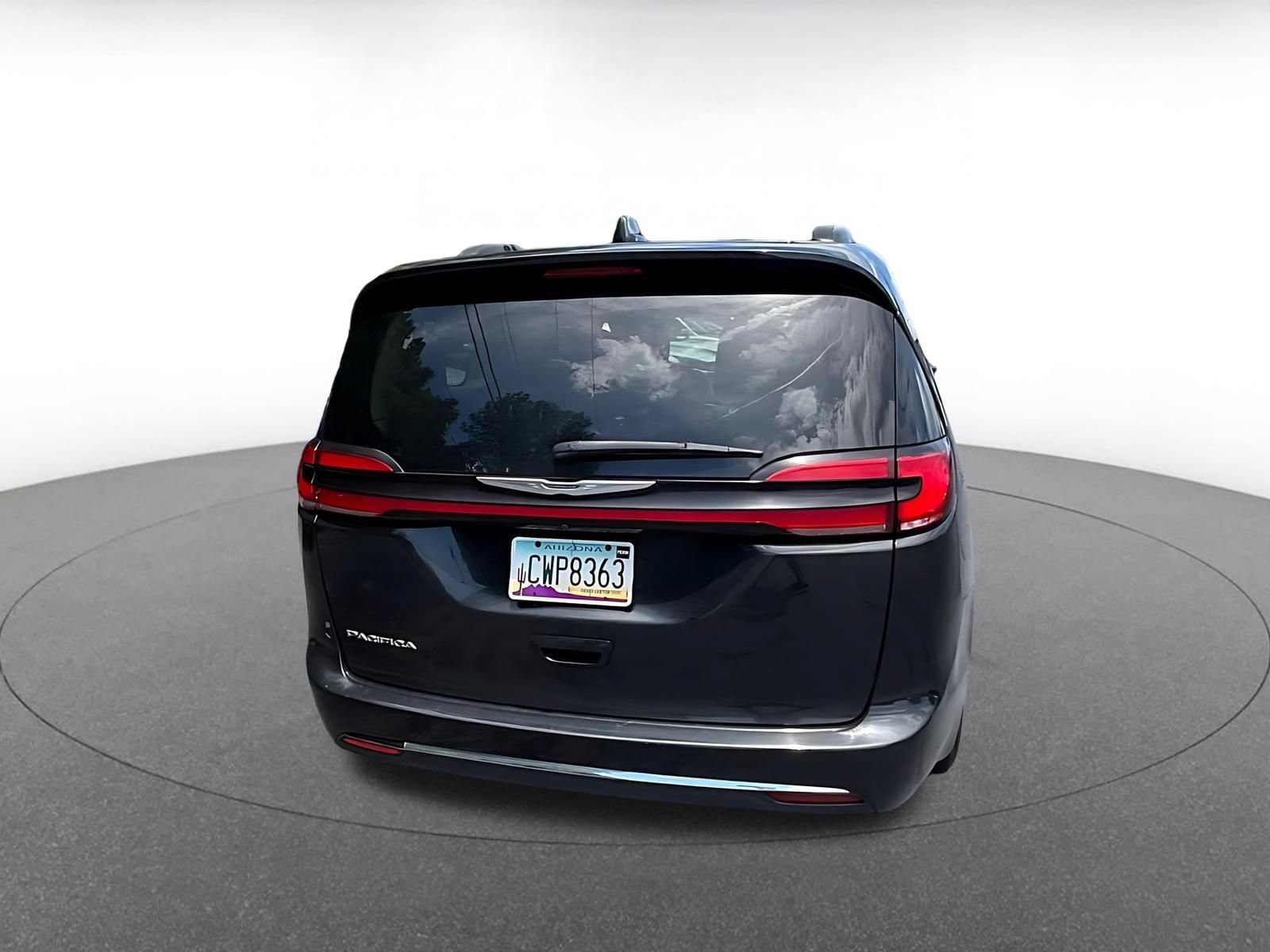 Thumbnail: 2024 Chrysler Pacifica - 8