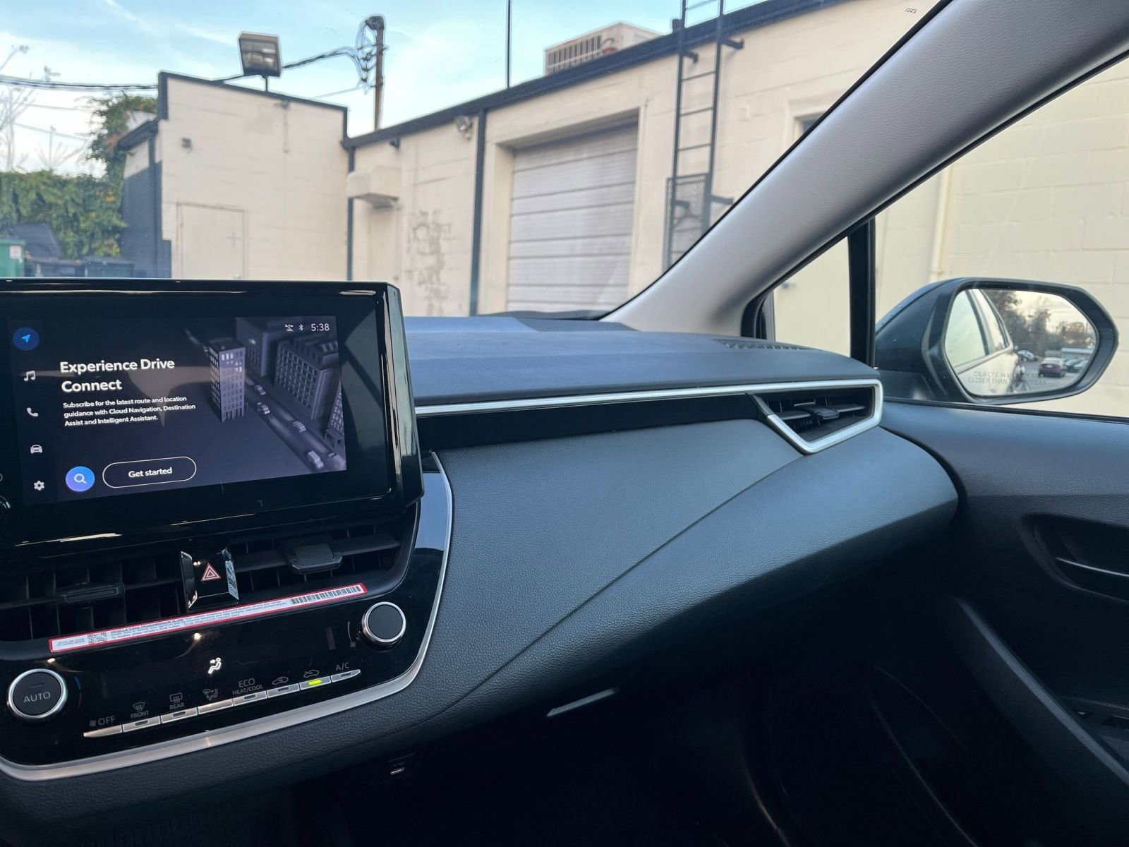 Thumbnail: 2025 Toyota Corolla - 30