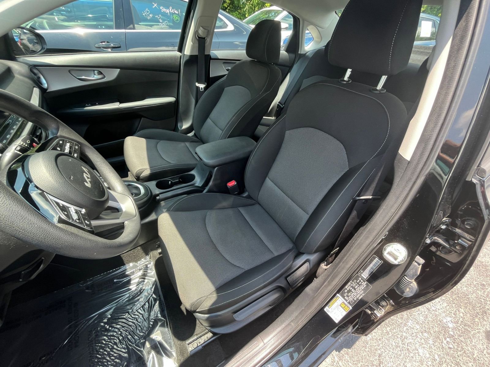 Thumbnail: 2024 Kia Forte - 30