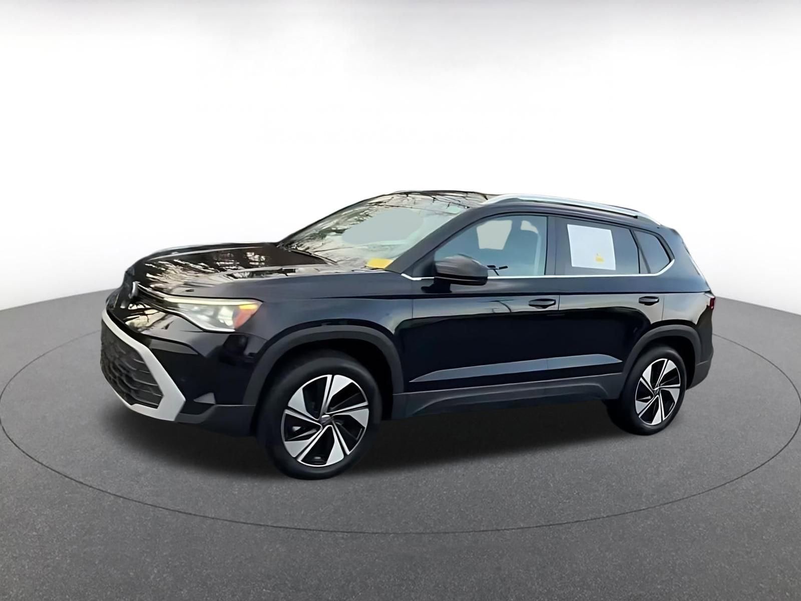 Thumbnail: 2025 Volkswagen Taos - 8