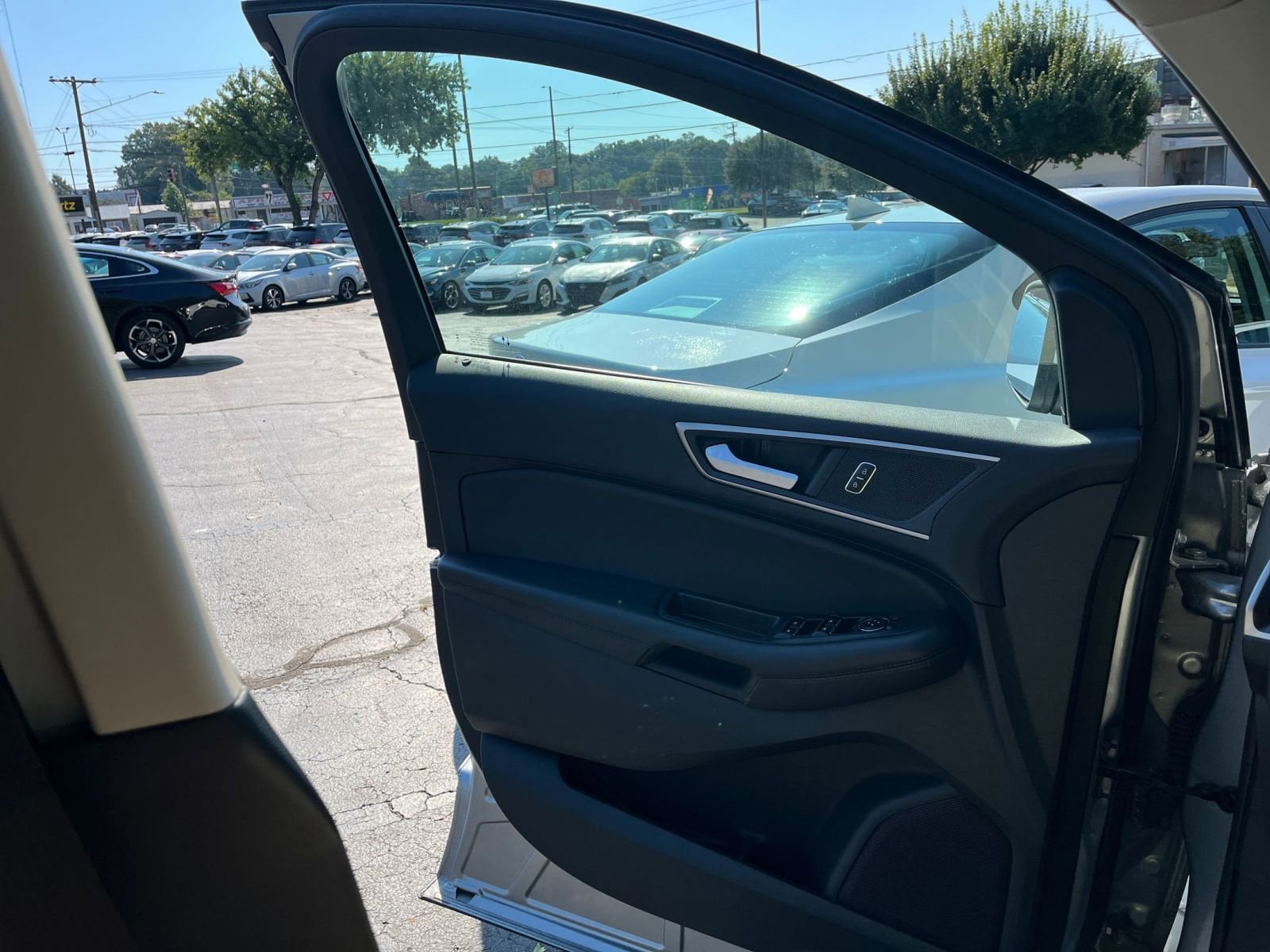 Thumbnail: 2024 Ford Edge - 18