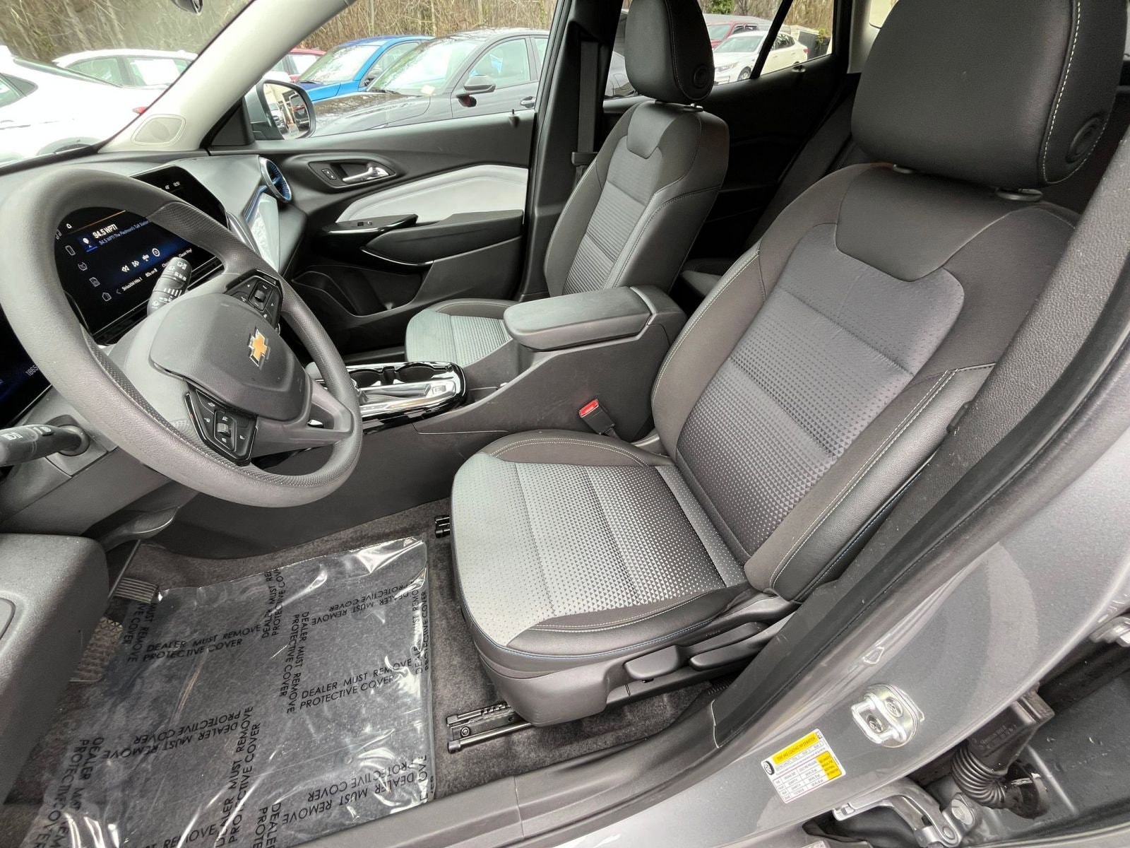 Thumbnail: 2025 Chevrolet Trax - 30