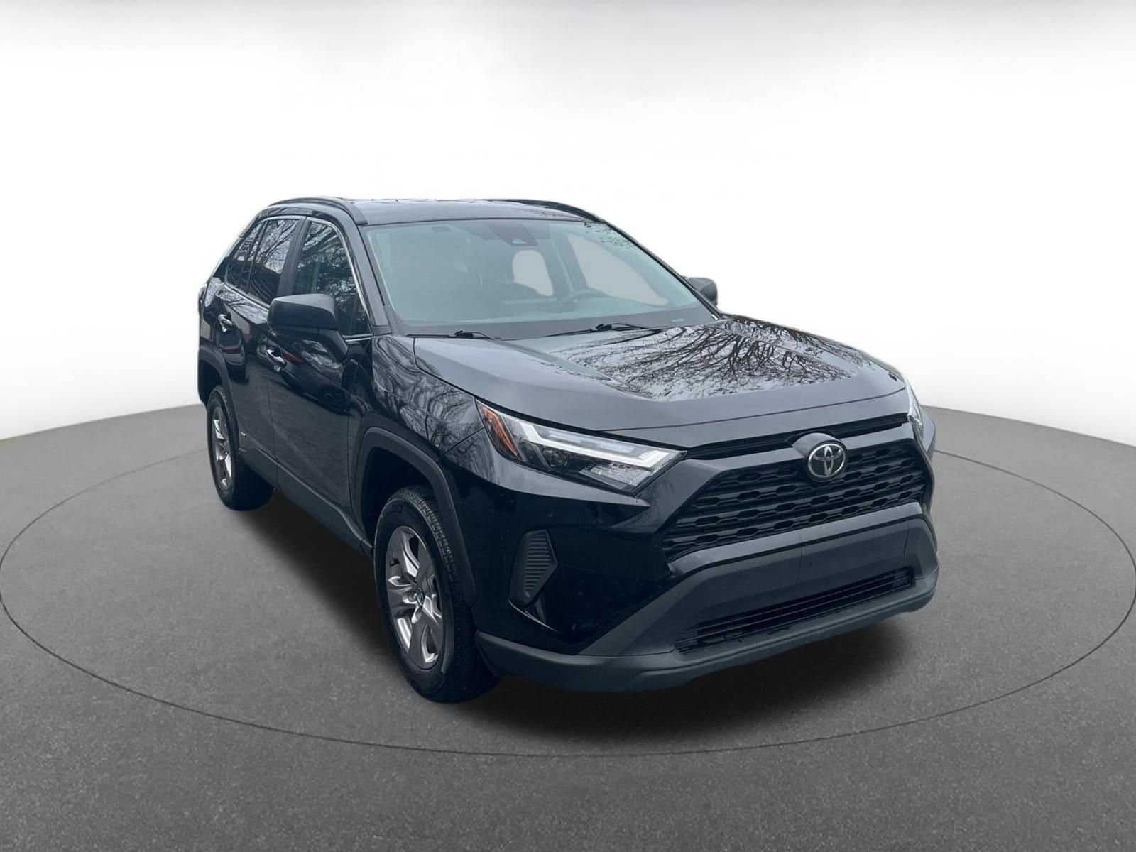 Thumbnail: 2025 Toyota RAV4 - 1