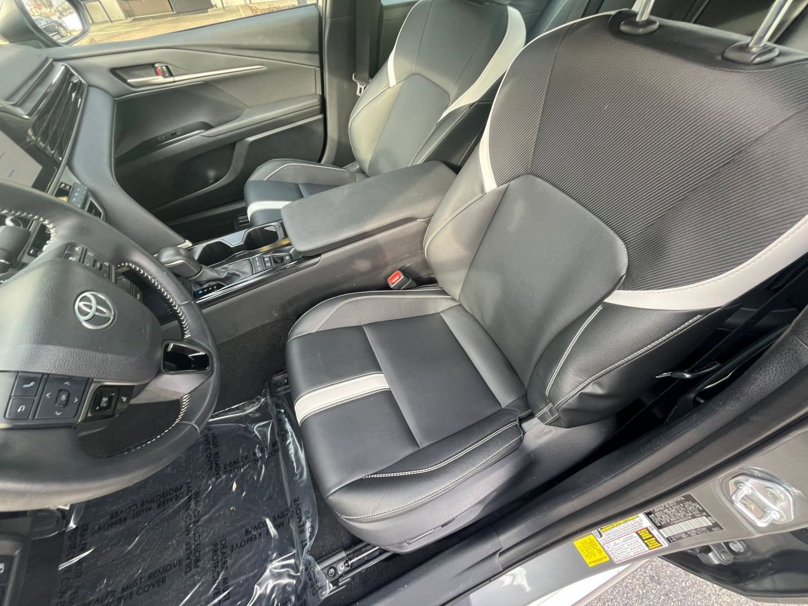 Thumbnail: 2025 Toyota Camry - 30