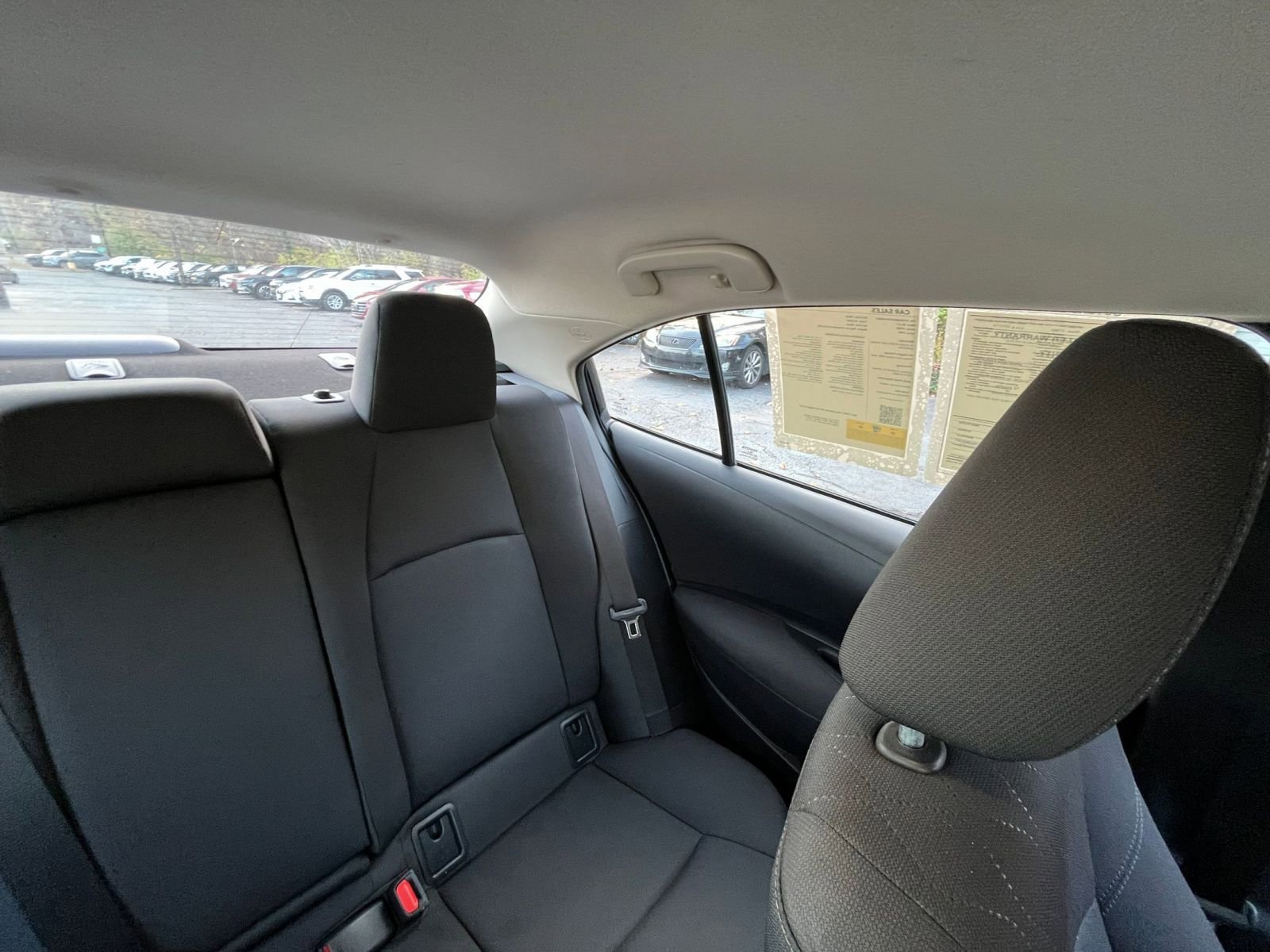 Thumbnail: 2025 Toyota Corolla - 32