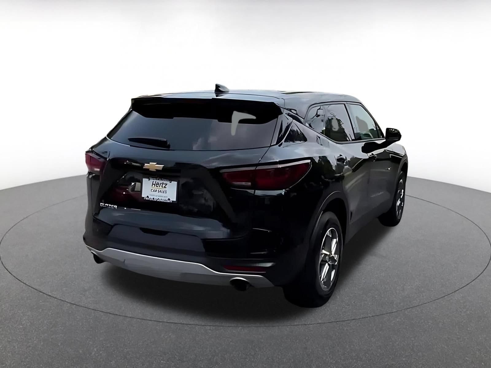 Thumbnail: 2025 Chevrolet Blazer - 14
