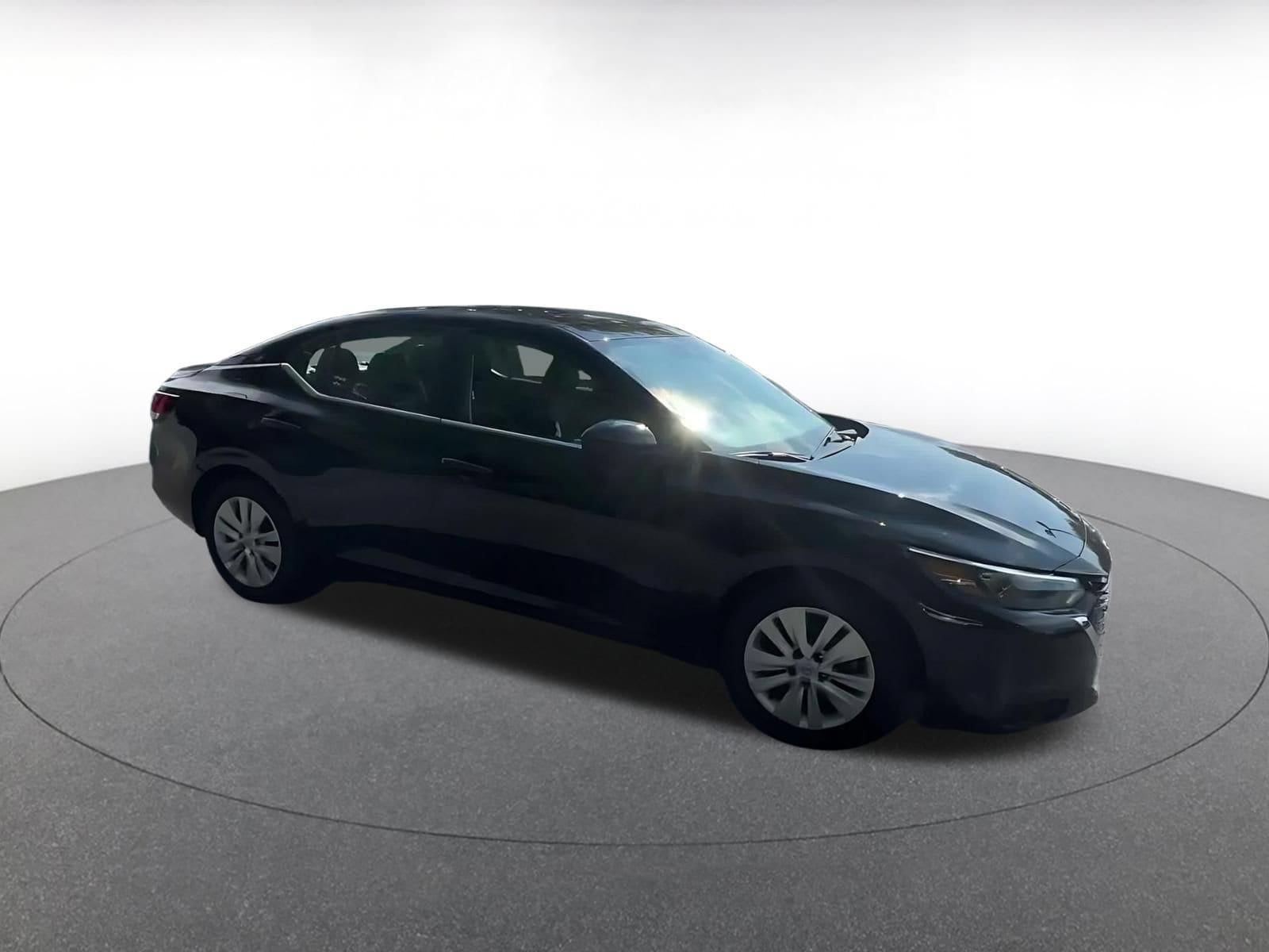Thumbnail: 2025 Nissan Sentra - 2