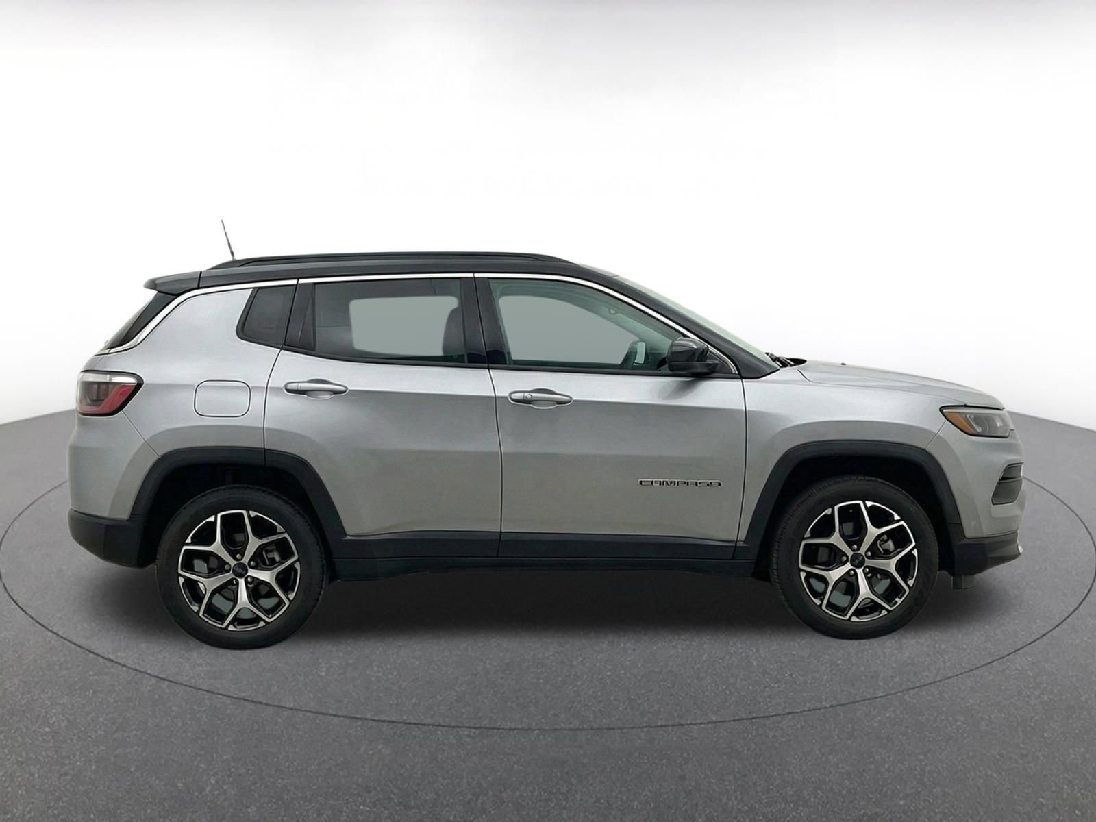 Thumbnail: 2025 Jeep Compass - 14
