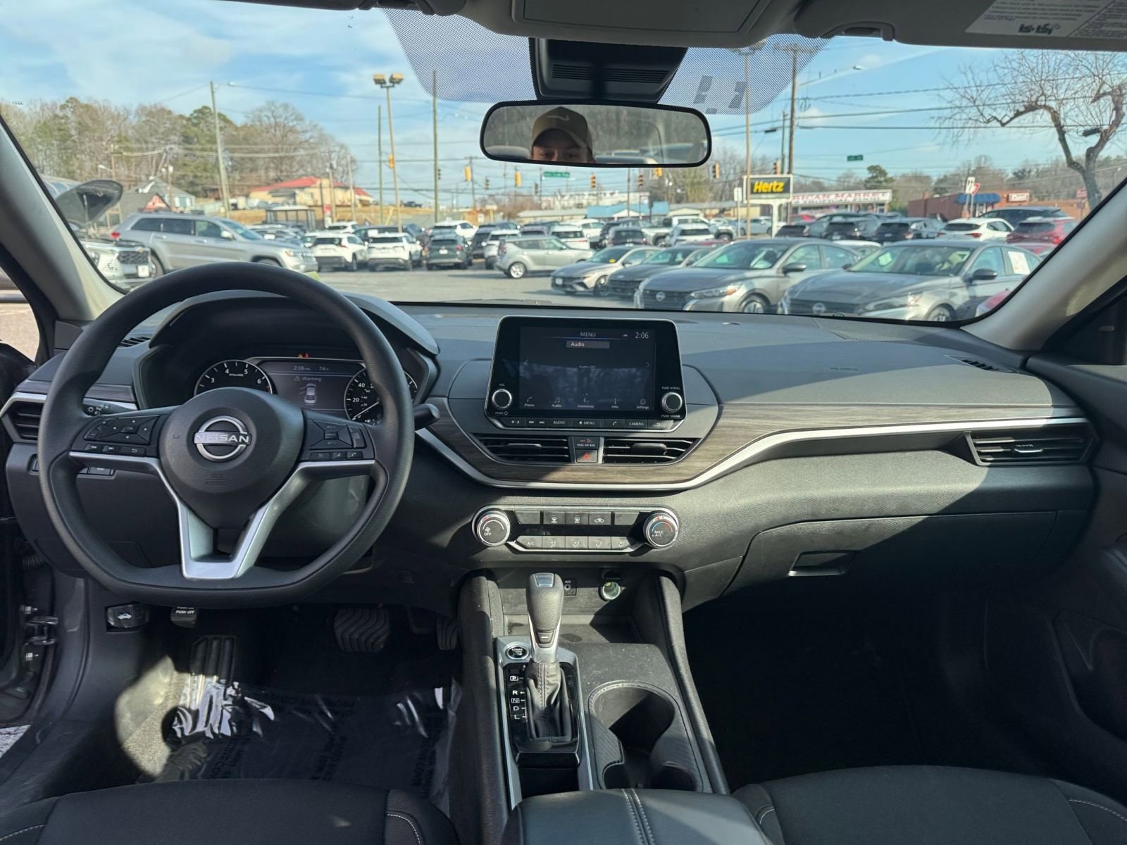 Thumbnail: 2025 Nissan Altima - 27