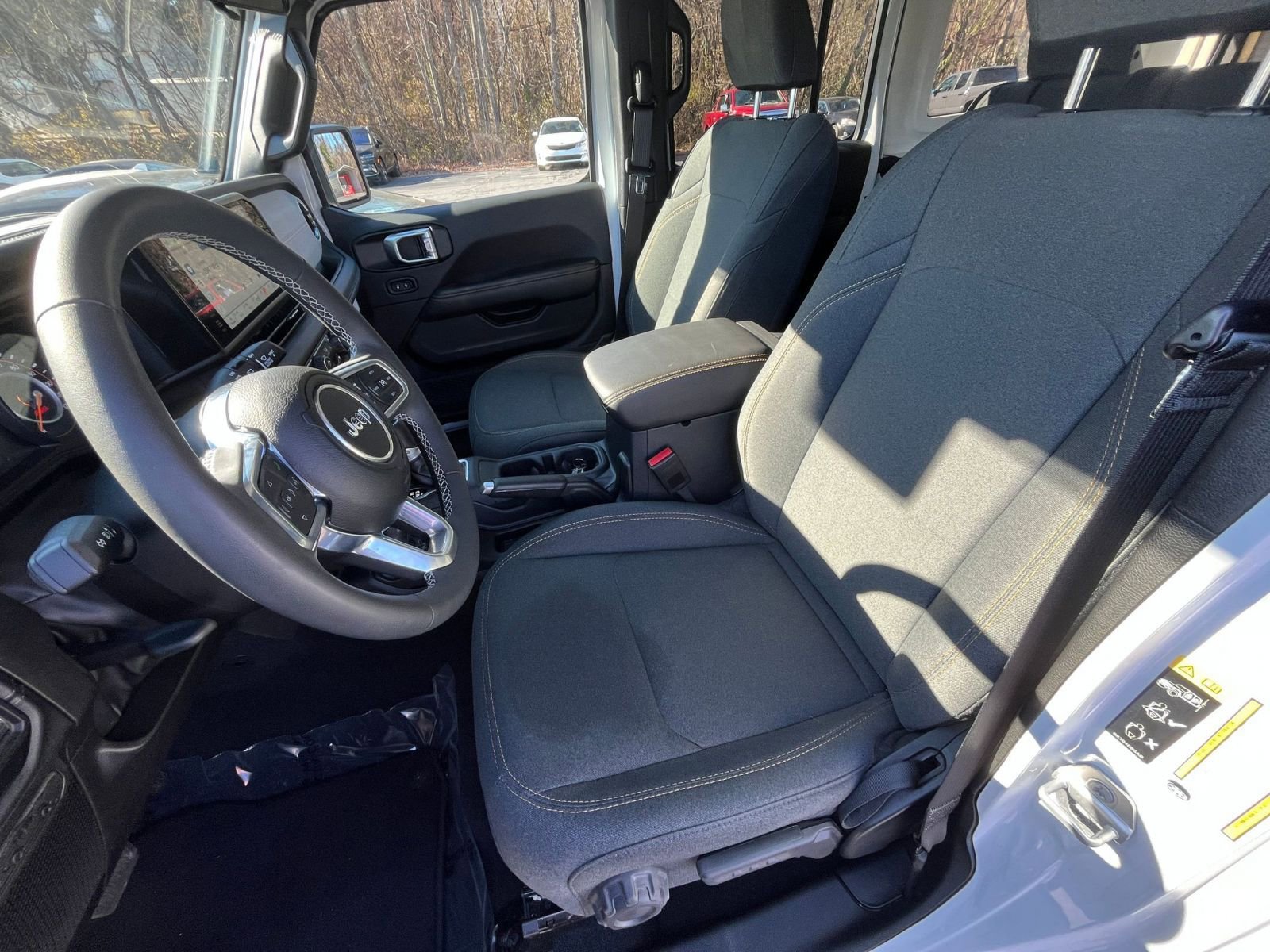 Thumbnail: 2025 Jeep Wrangler - 30