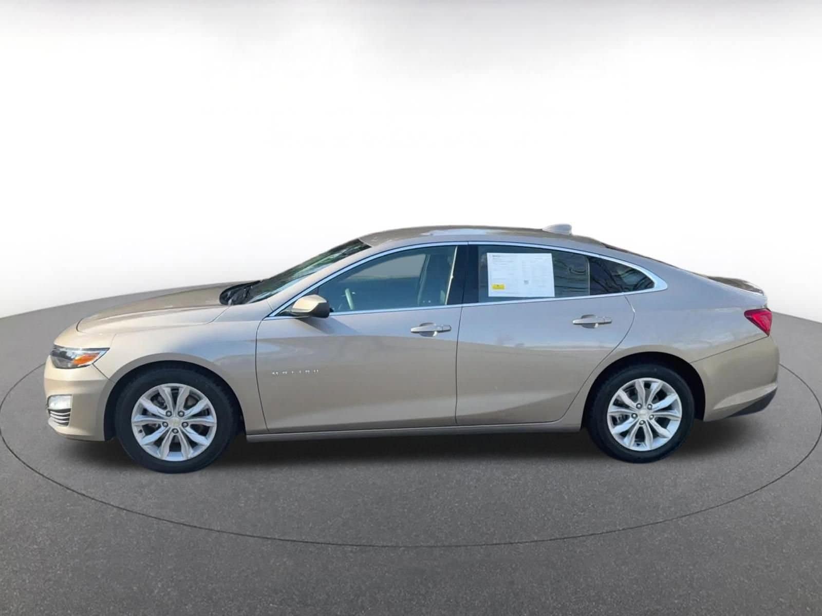 Thumbnail: 2024 Chevrolet Malibu - 8