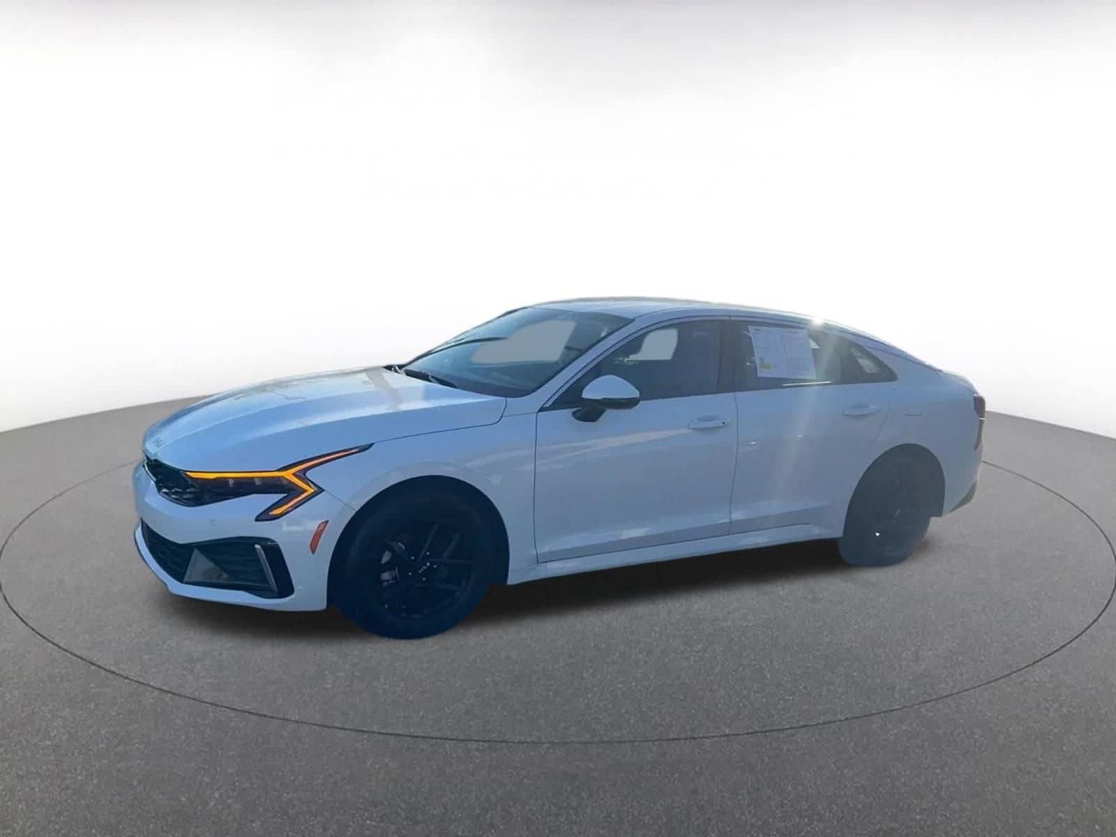 Thumbnail: 2025 Kia K5 - 8