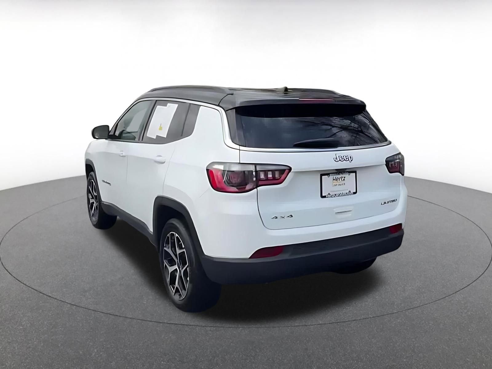 Thumbnail: 2025 Jeep Compass - 11