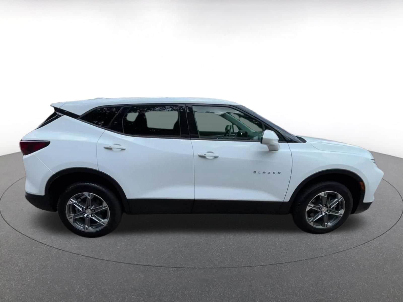 Thumbnail: 2026 Chevrolet Blazer - 16