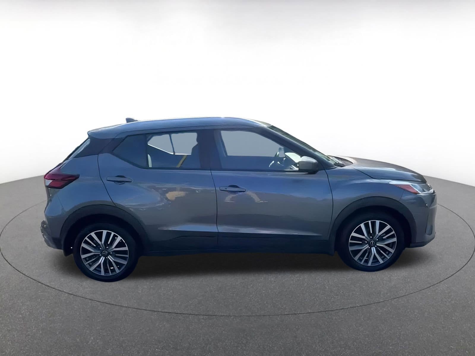 Thumbnail: 2024 Nissan Kicks - 16
