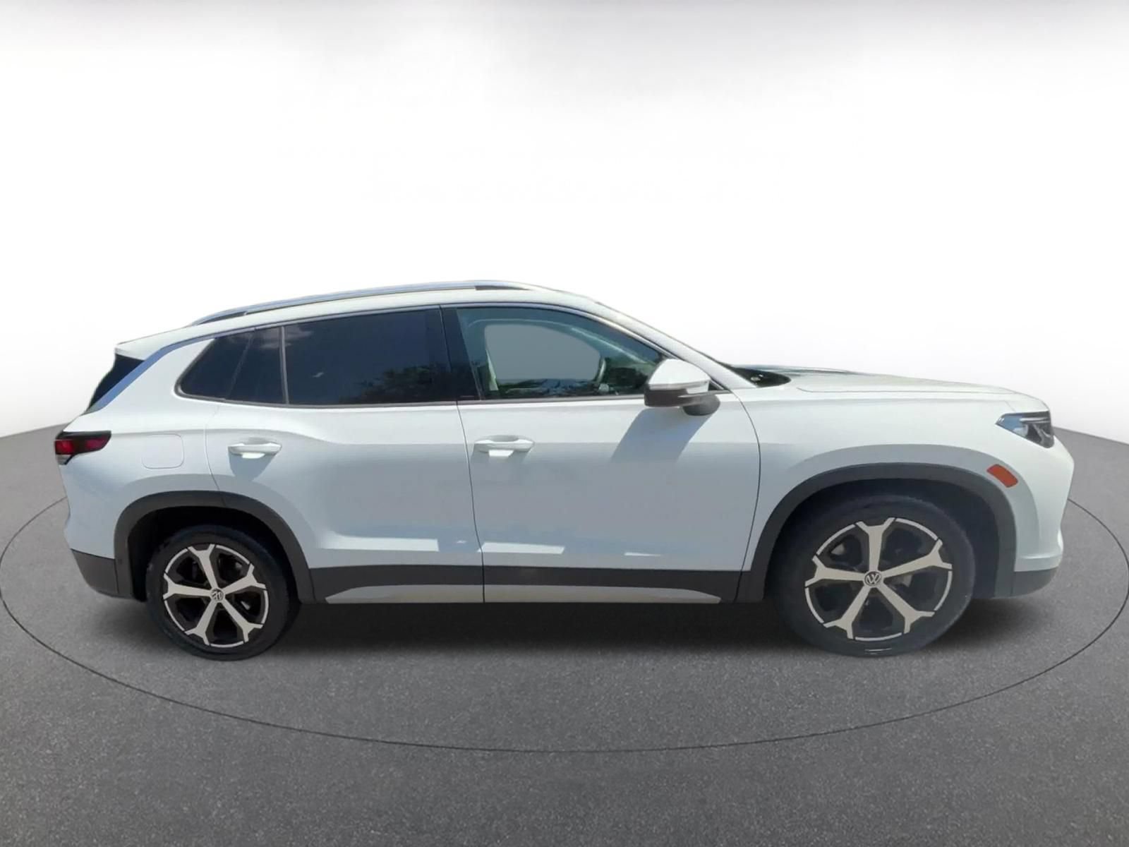 Thumbnail: 2026 Volkswagen Tiguan - 14