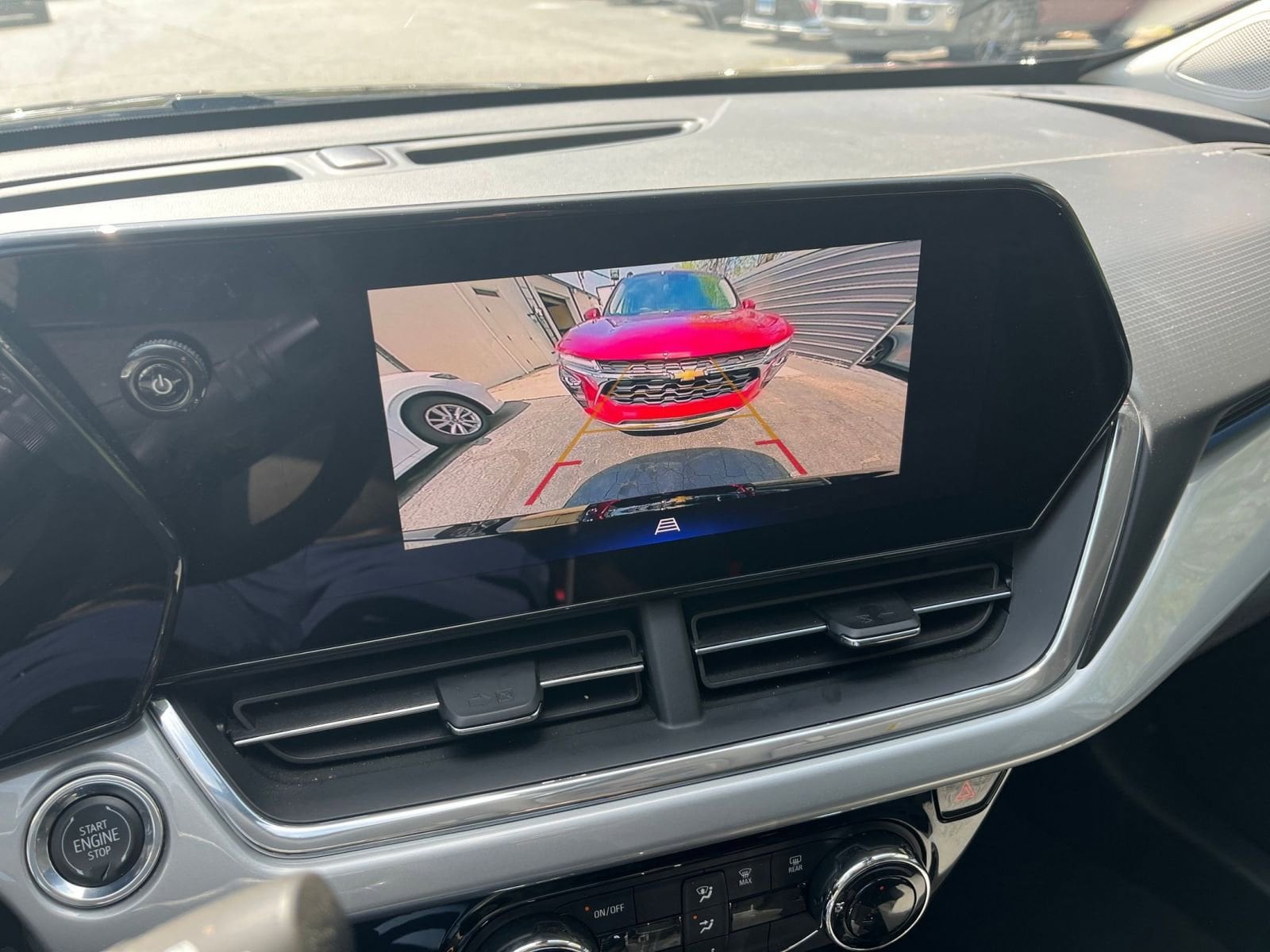 Thumbnail: 2025 Chevrolet Trax - 20