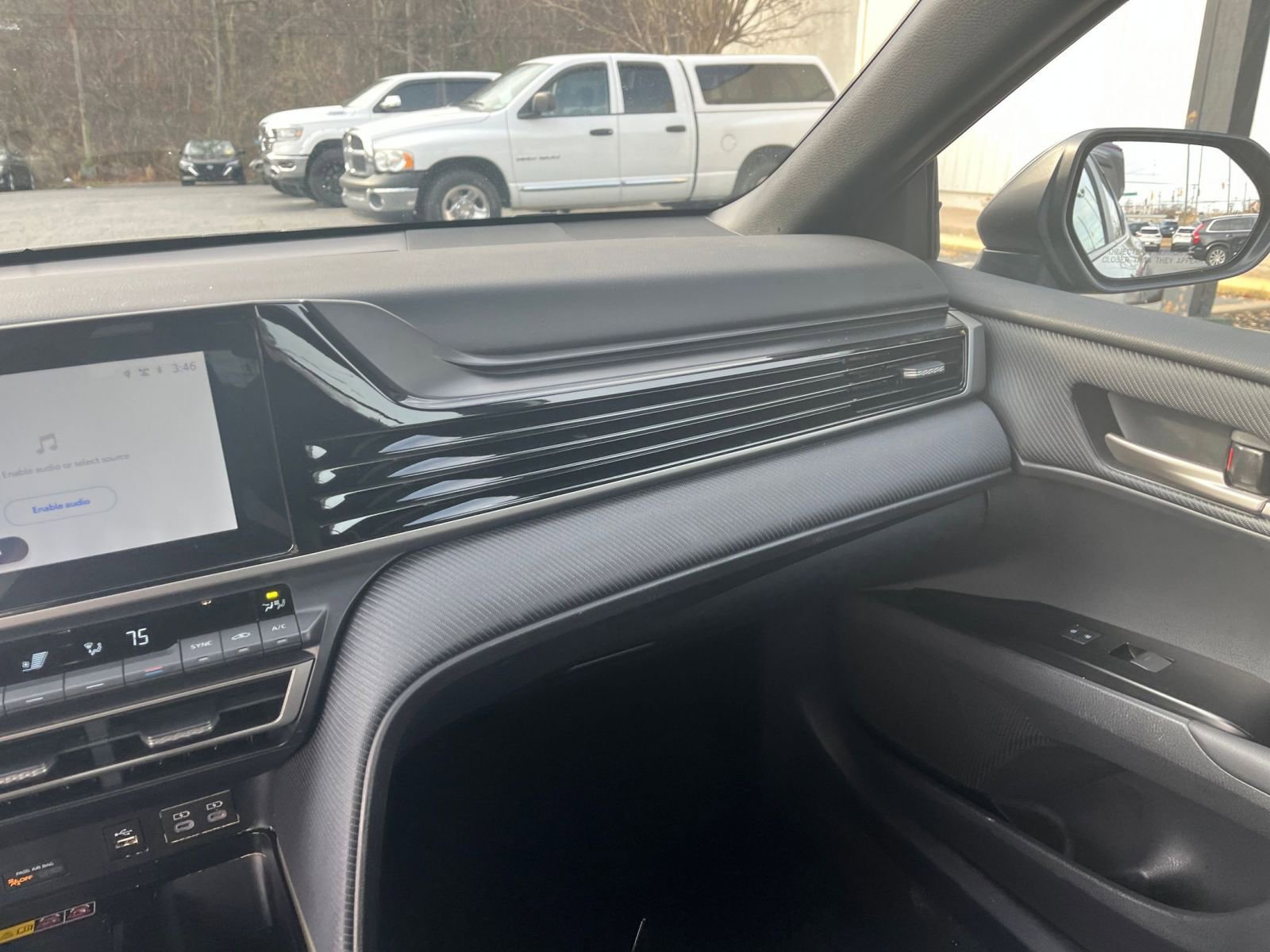 Thumbnail: 2025 Toyota Camry - 29