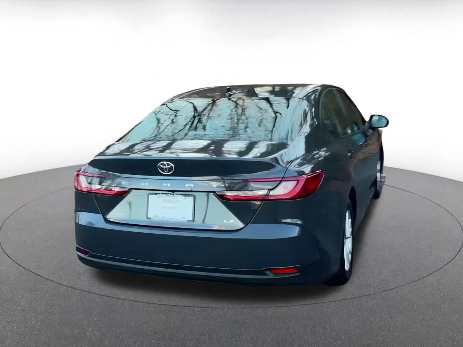 Thumbnail: 2025 Toyota Camry - 16