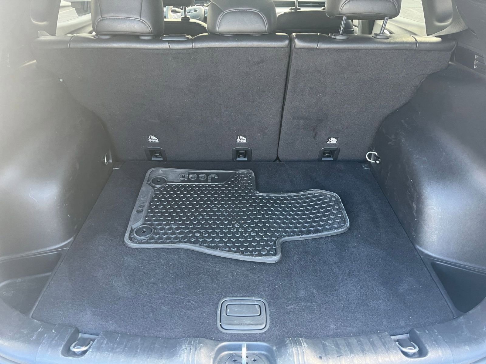 Thumbnail: 2025 Jeep Compass - 25