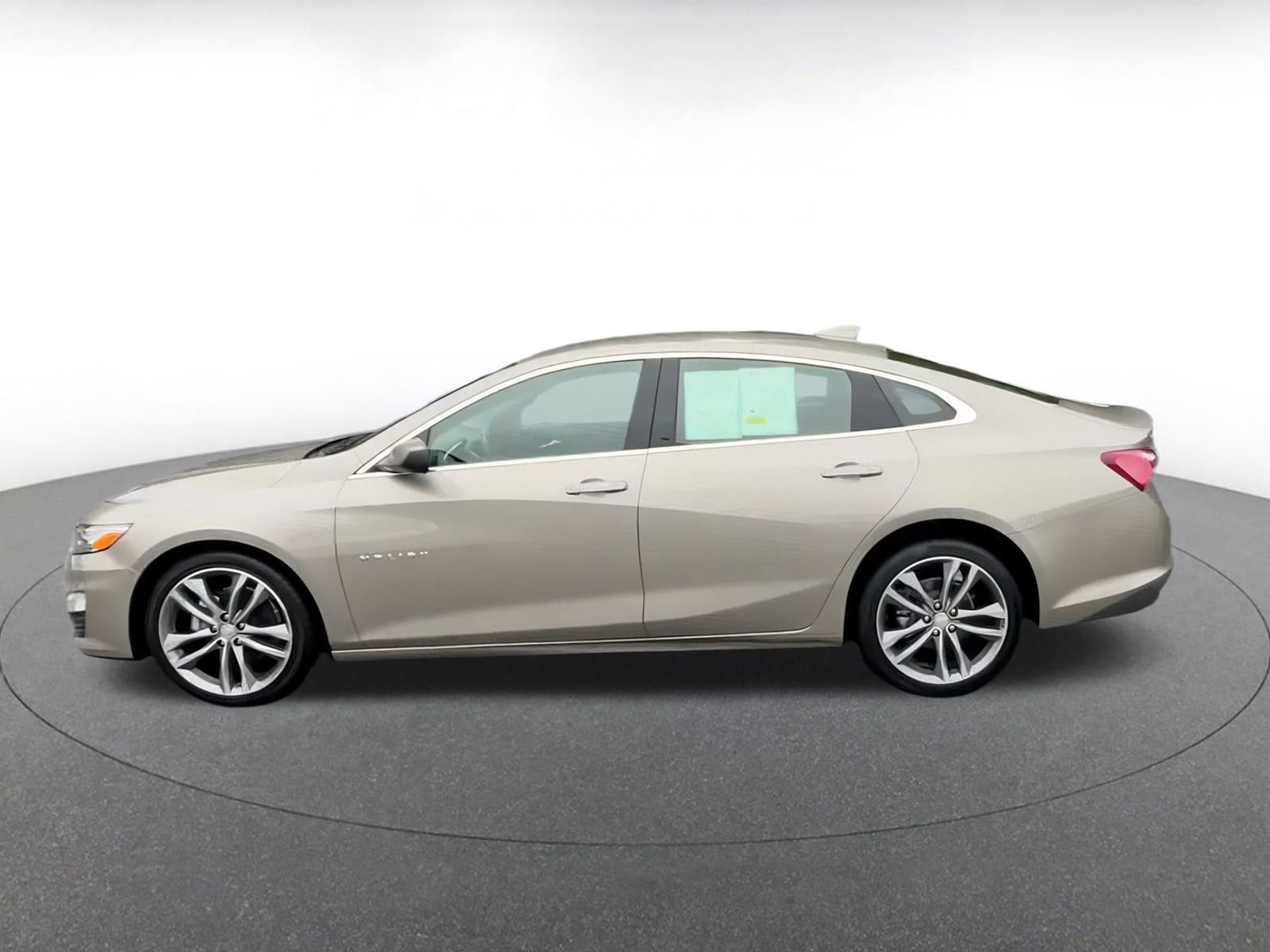 Thumbnail: 2024 Chevrolet Malibu - 9