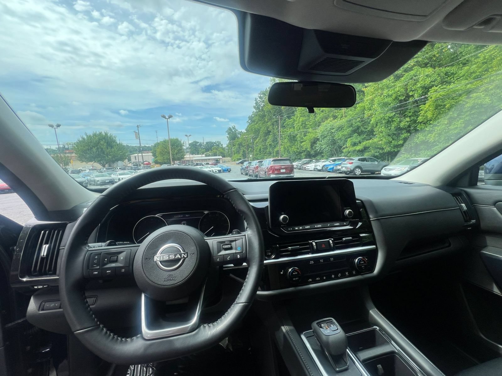Thumbnail: 2025 Nissan Pathfinder - 32