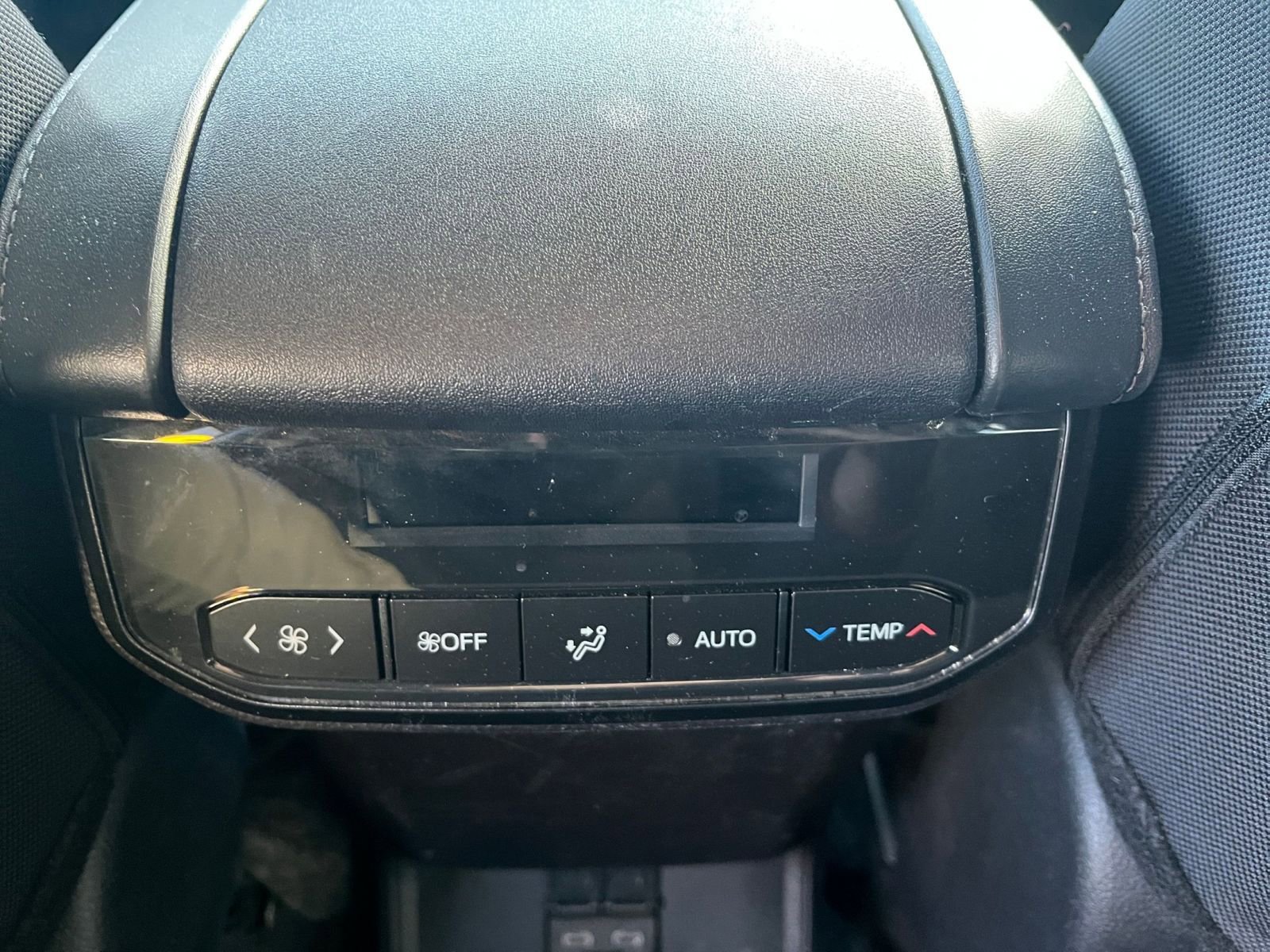 Thumbnail: 2025 Toyota Highlander - 21