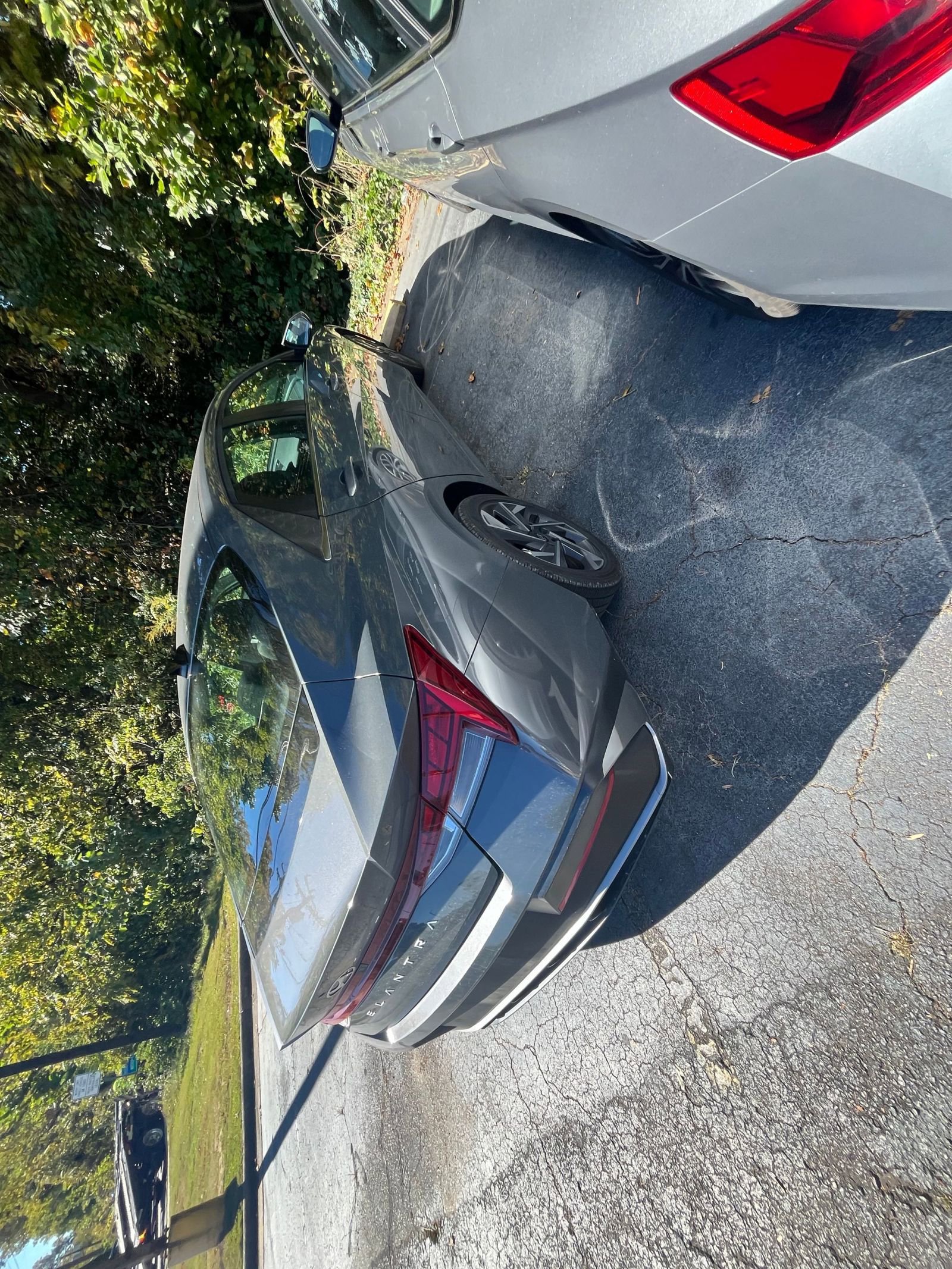 Thumbnail: 2025 Hyundai Elantra - 10