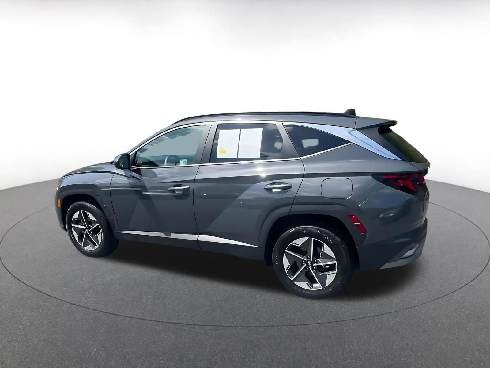 Thumbnail: 2025 Hyundai Tucson - 10